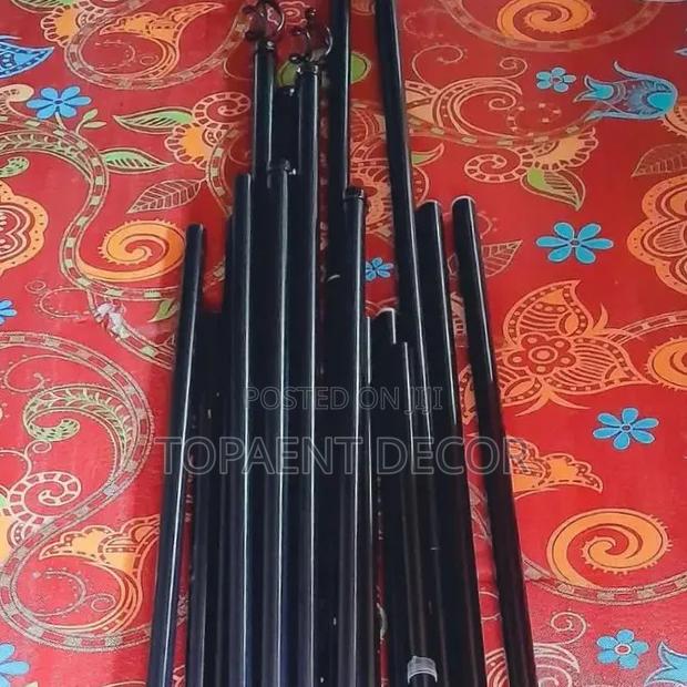 Black and Gold Simple to Install Adjustable Window Curtain Rods - thumbnail 2