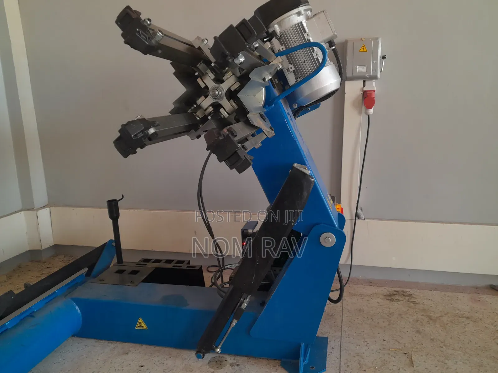 Truck Tyre Changer