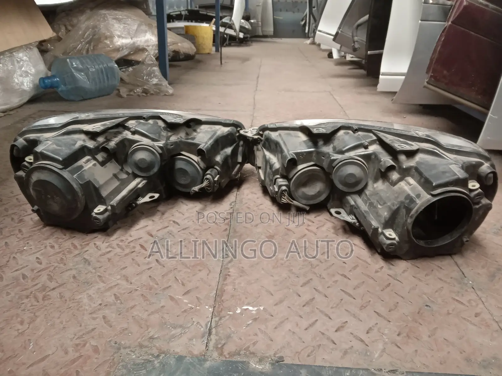 Volkswagen Touran Headlights