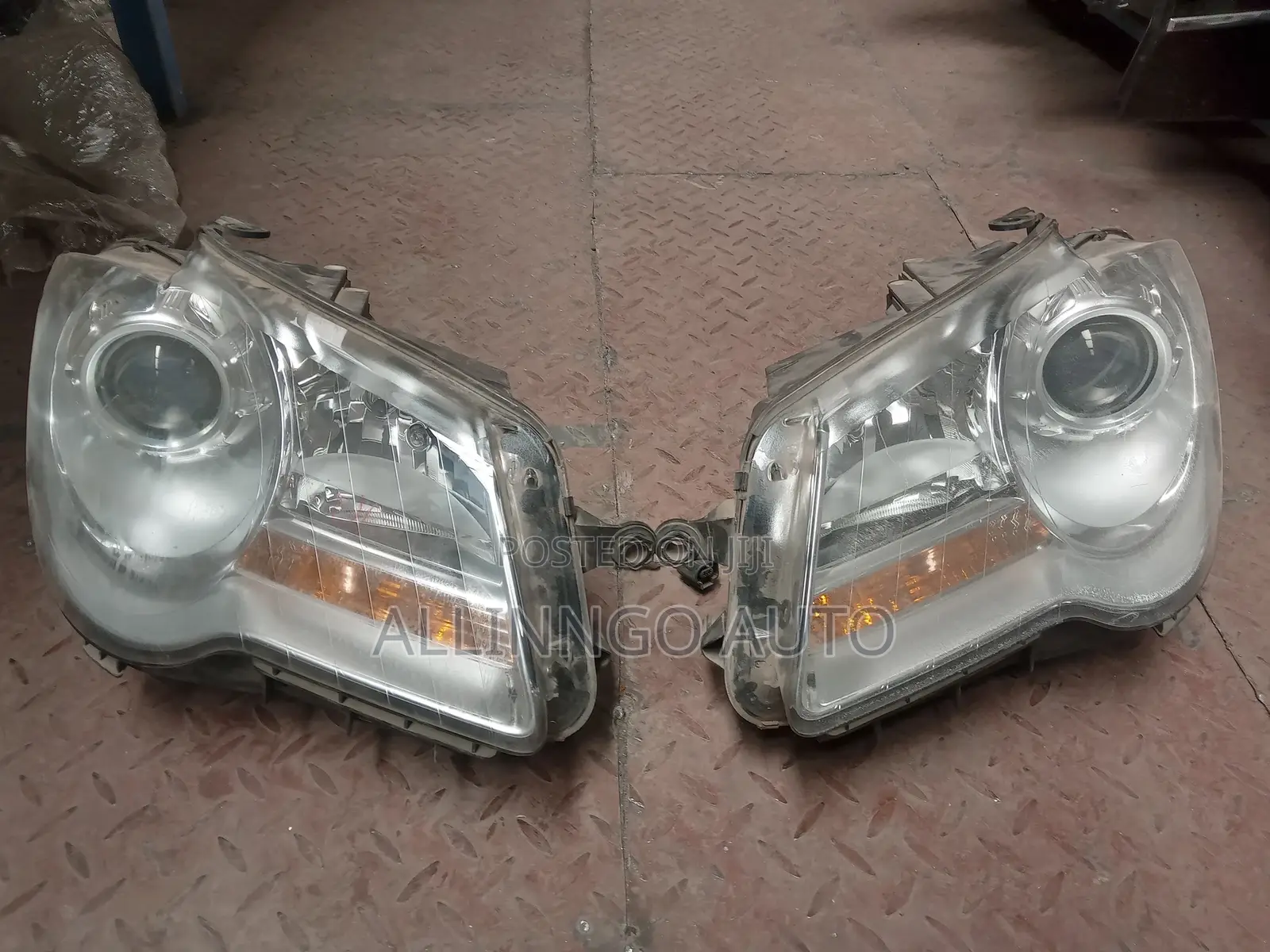 Volkswagen Touran Headlights