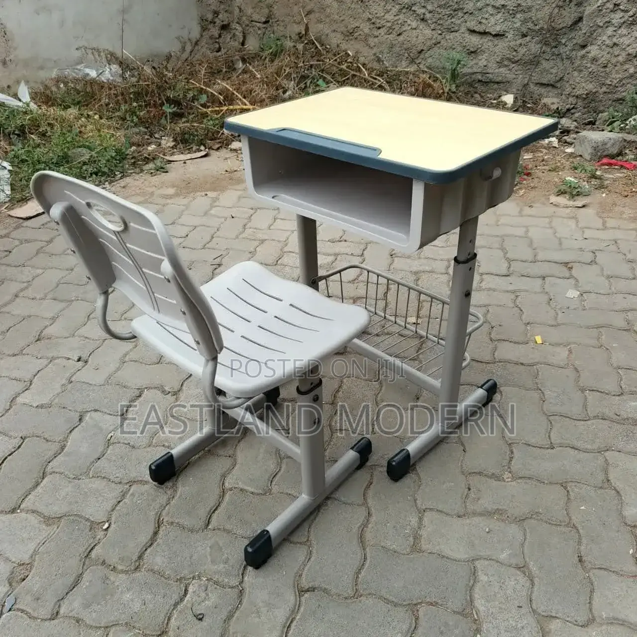 Kkindergarten Study Desk