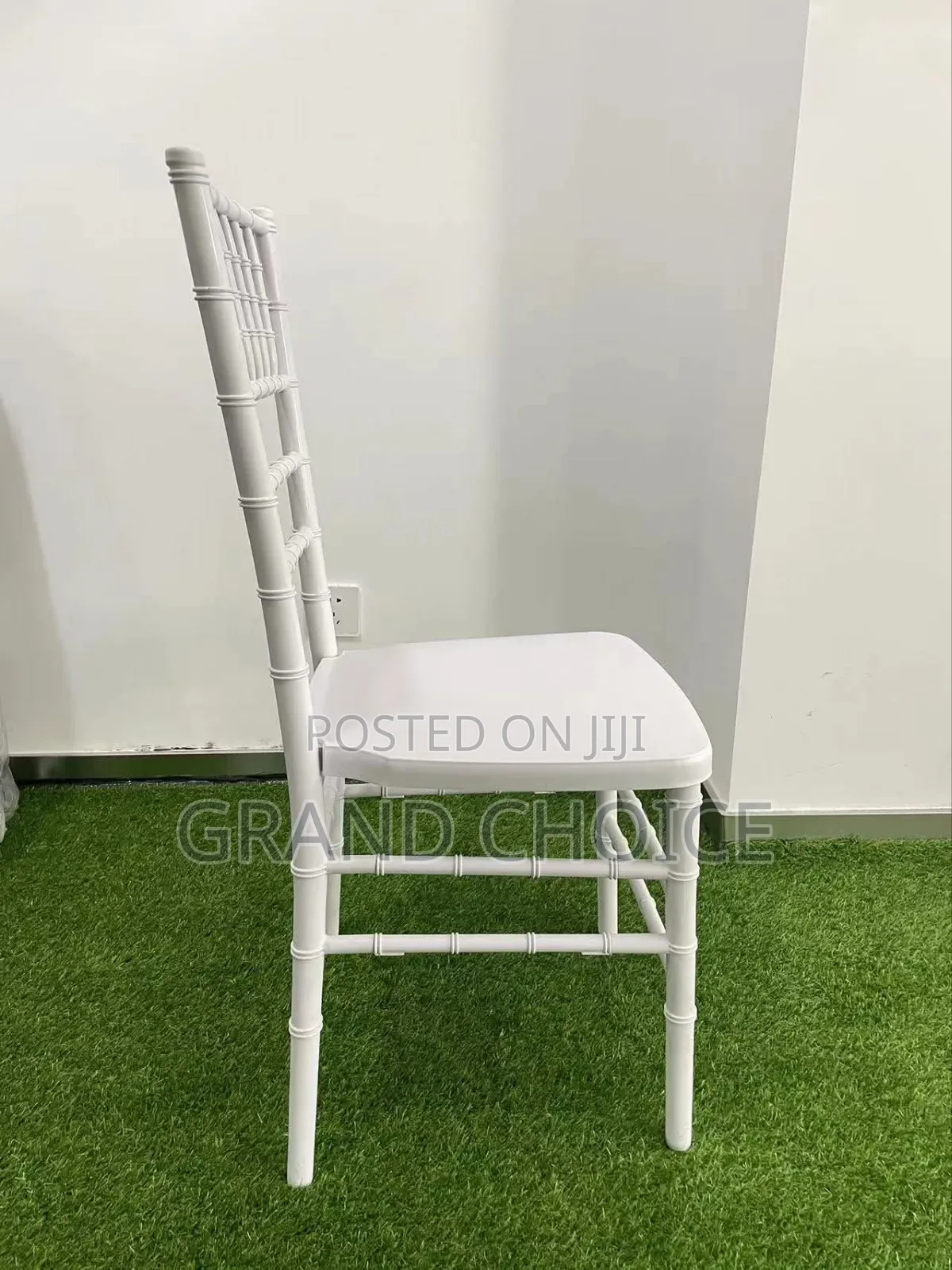 Comfort Event White Chair
