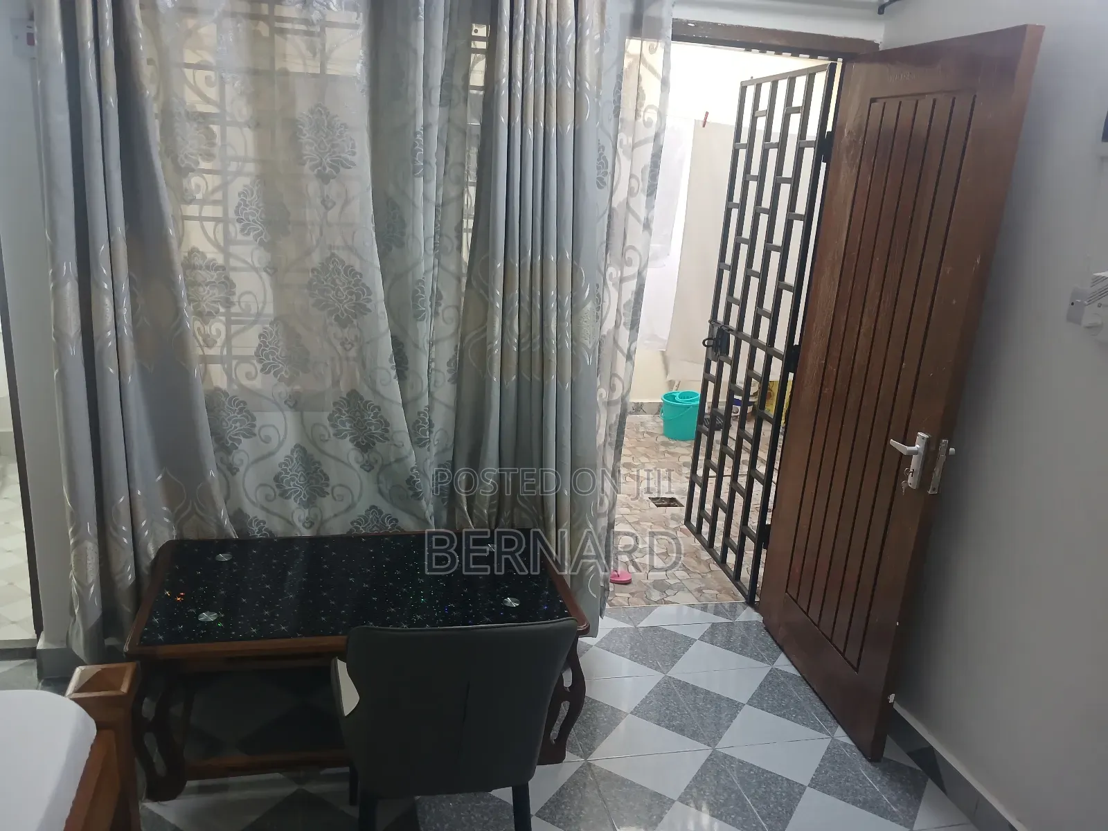 Studio Airbnb in Mombasa CBD at Kizingo Area Near Mama Ngina Drive