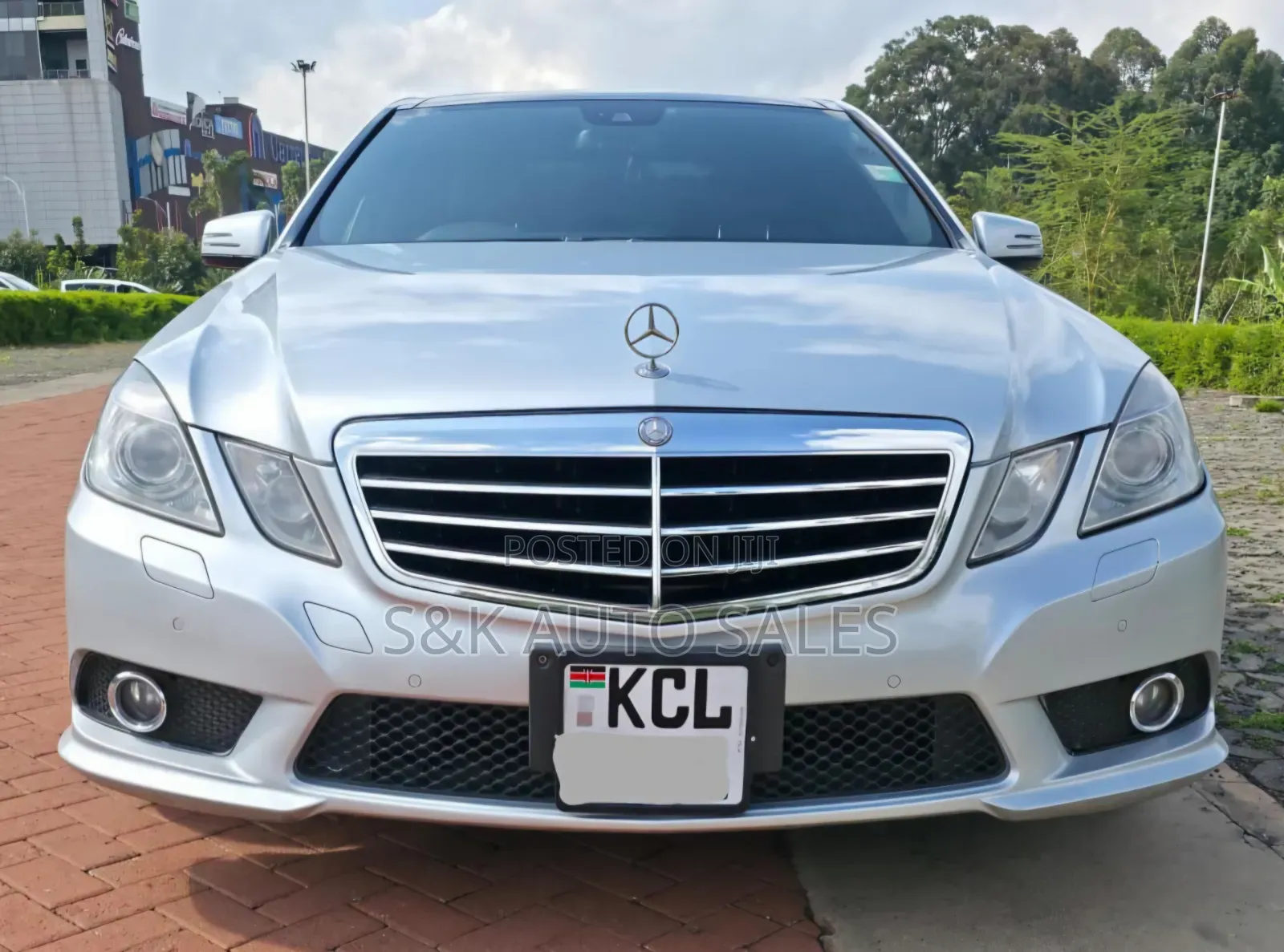 Mercedes-Benz E250 2011 Silver