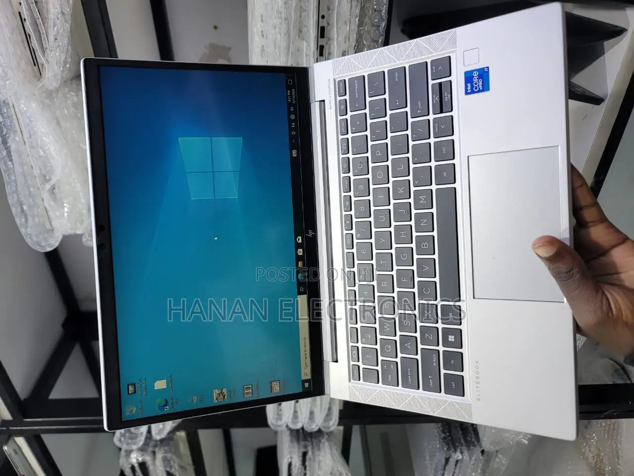 New Laptop HP EliteBook 830 G8 16GB Intel Core i7 SSD 512GB