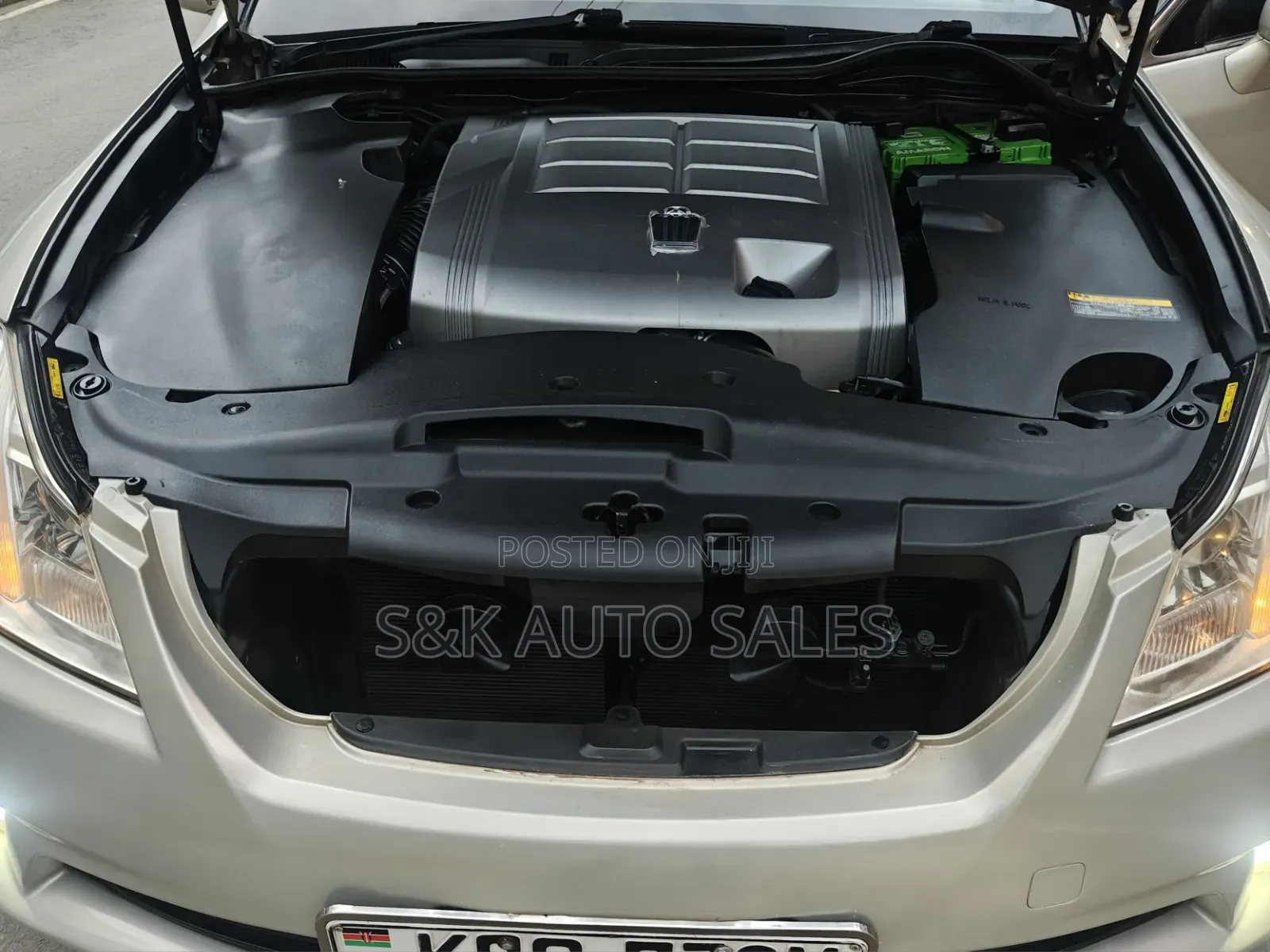 Toyota Crown 2012 Beige