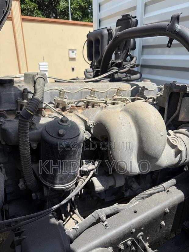 Mitsubishi Fh 215 2019 White - thumbnail 16