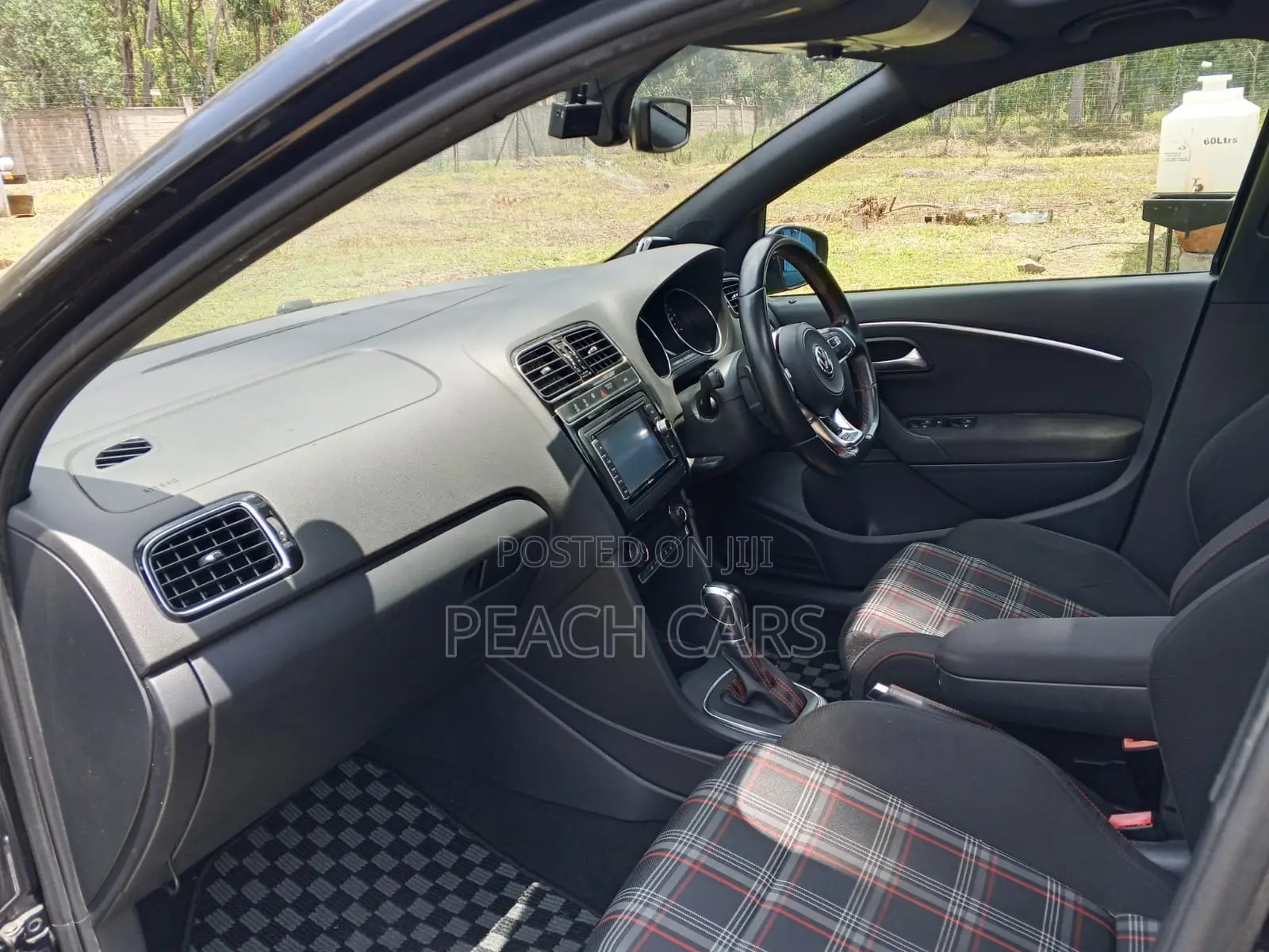 Volkswagen Polo 2017 Black