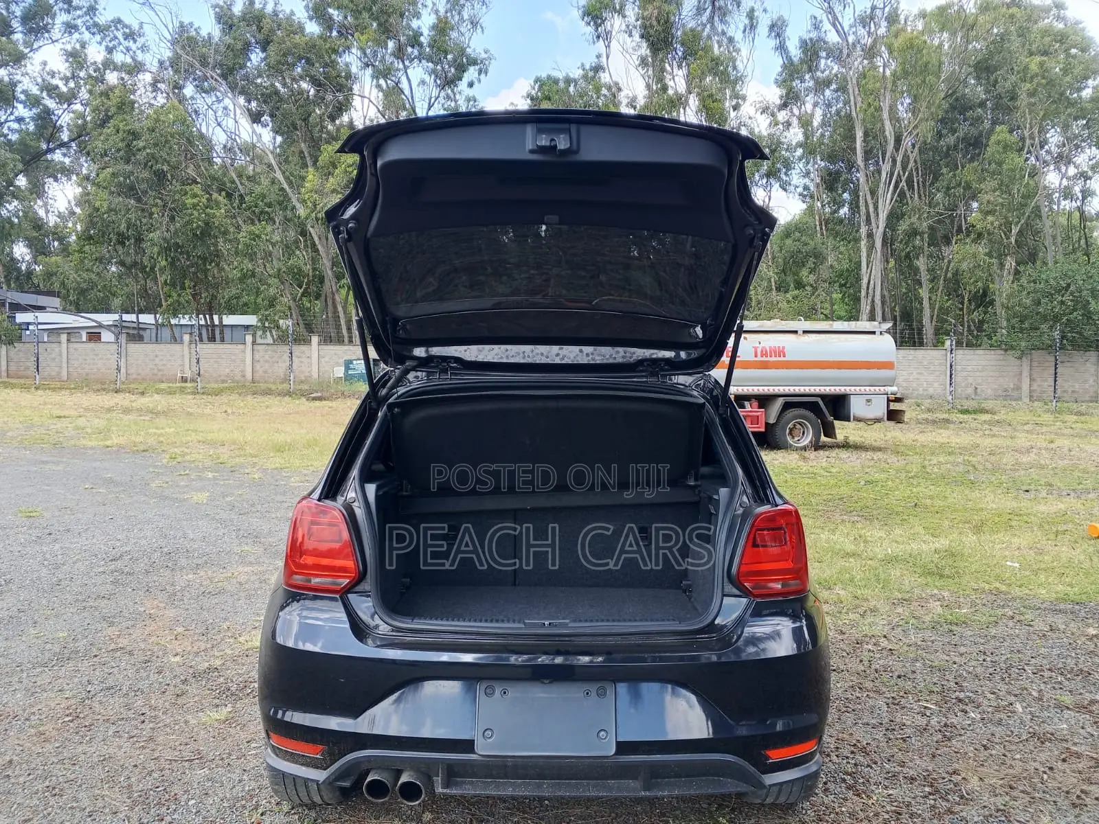 Volkswagen Polo 2017 Black