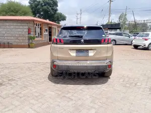 Peugeot 3008 2018 Gold