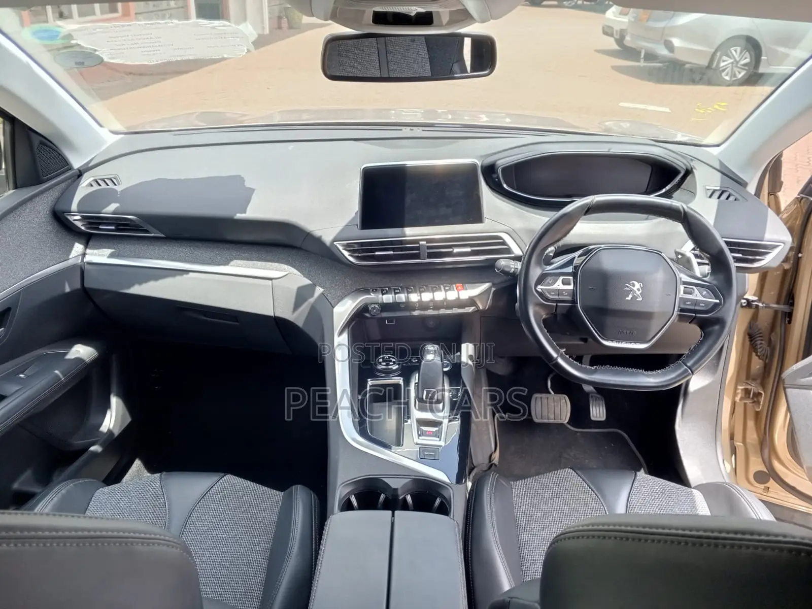 Peugeot 3008 2018 Gold