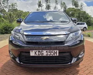 Toyota Harrier 2.0 2014