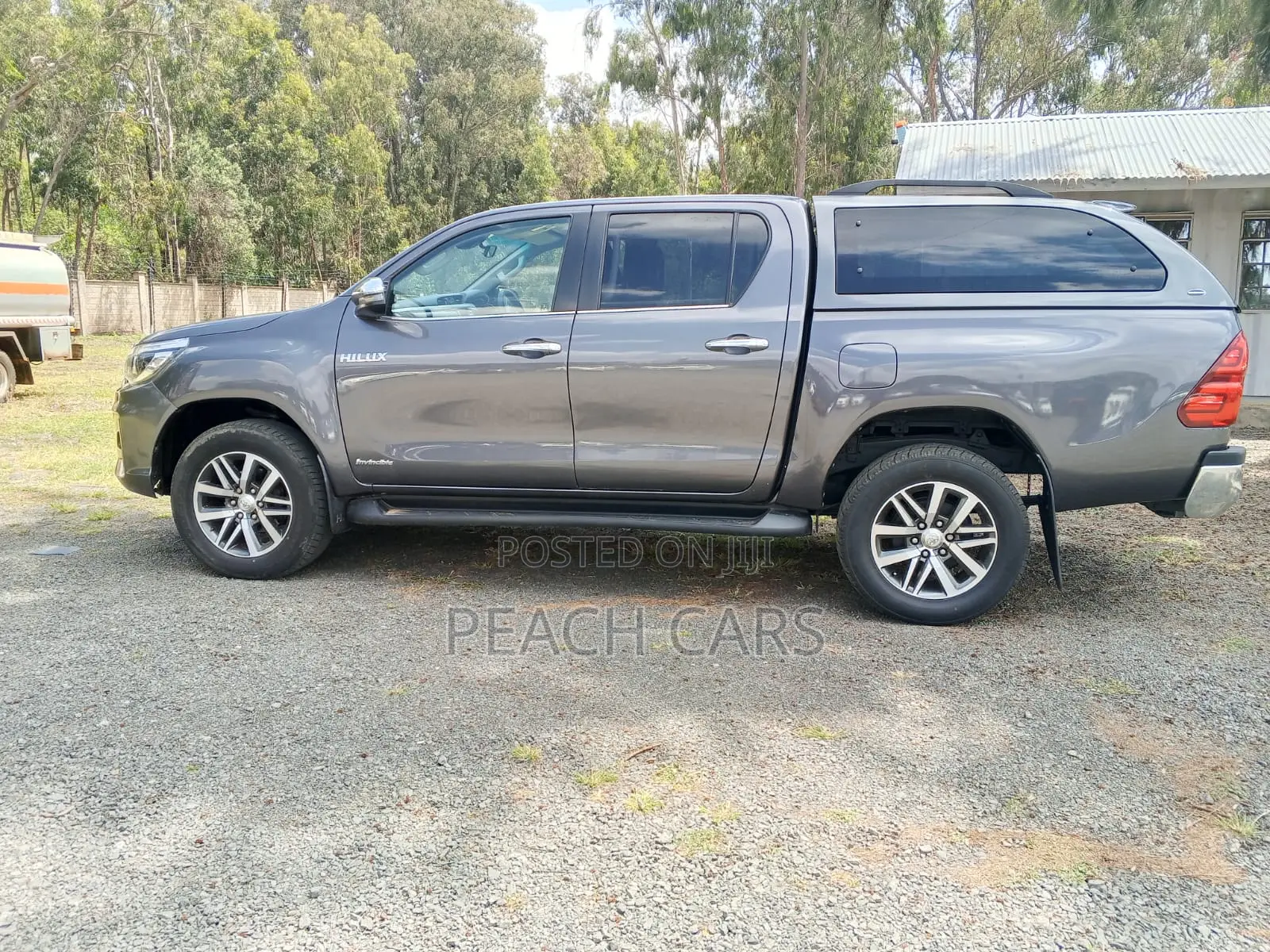 Toyota Hilux 2018 Gray