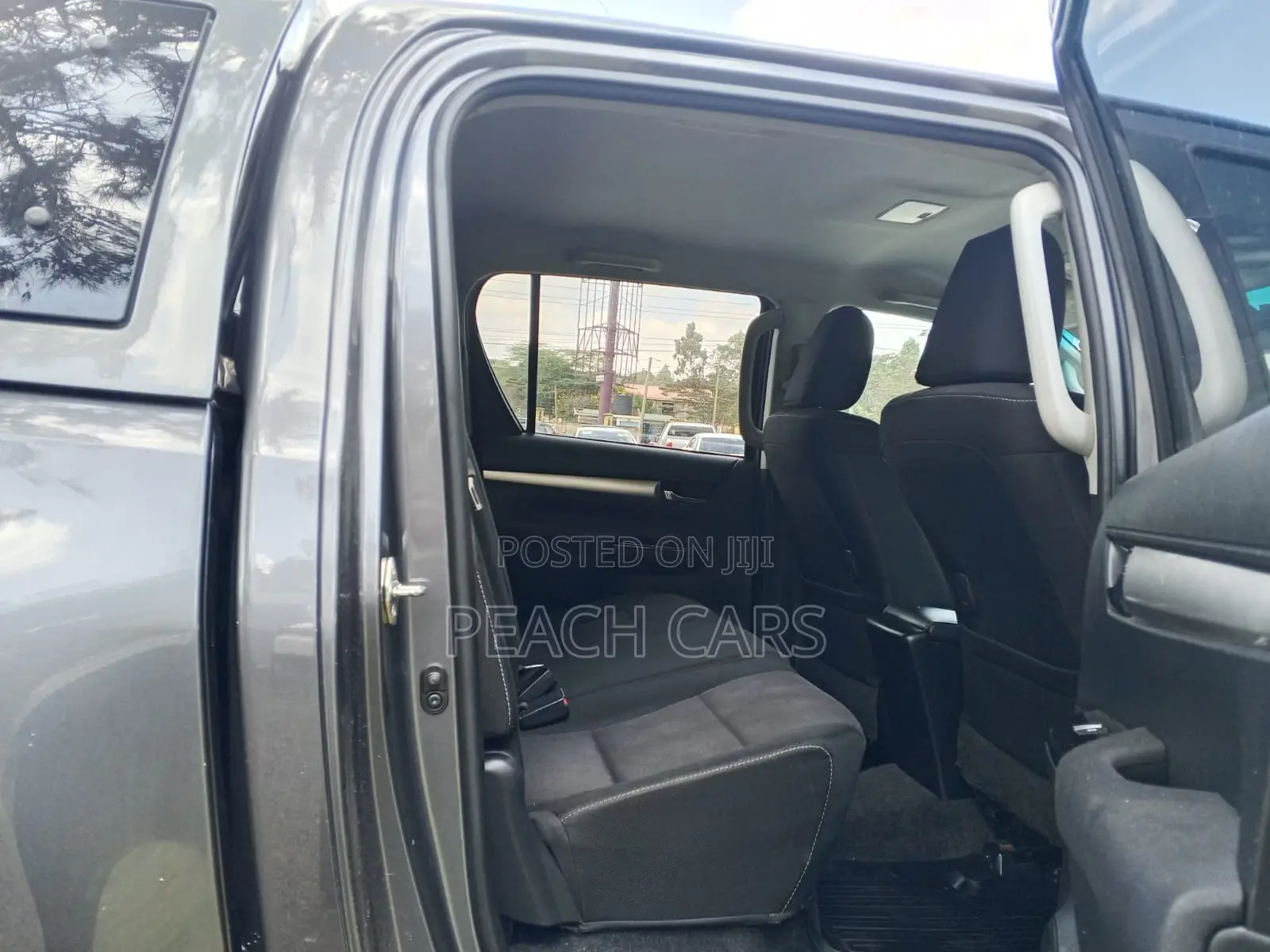 Toyota Hilux 2018 Gray