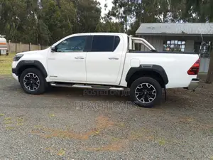 Toyota Hilux 2017 White