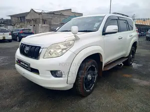 Toyota Land Cruiser Prado 2009 White