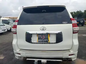 Toyota Land Cruiser Prado 2009 White