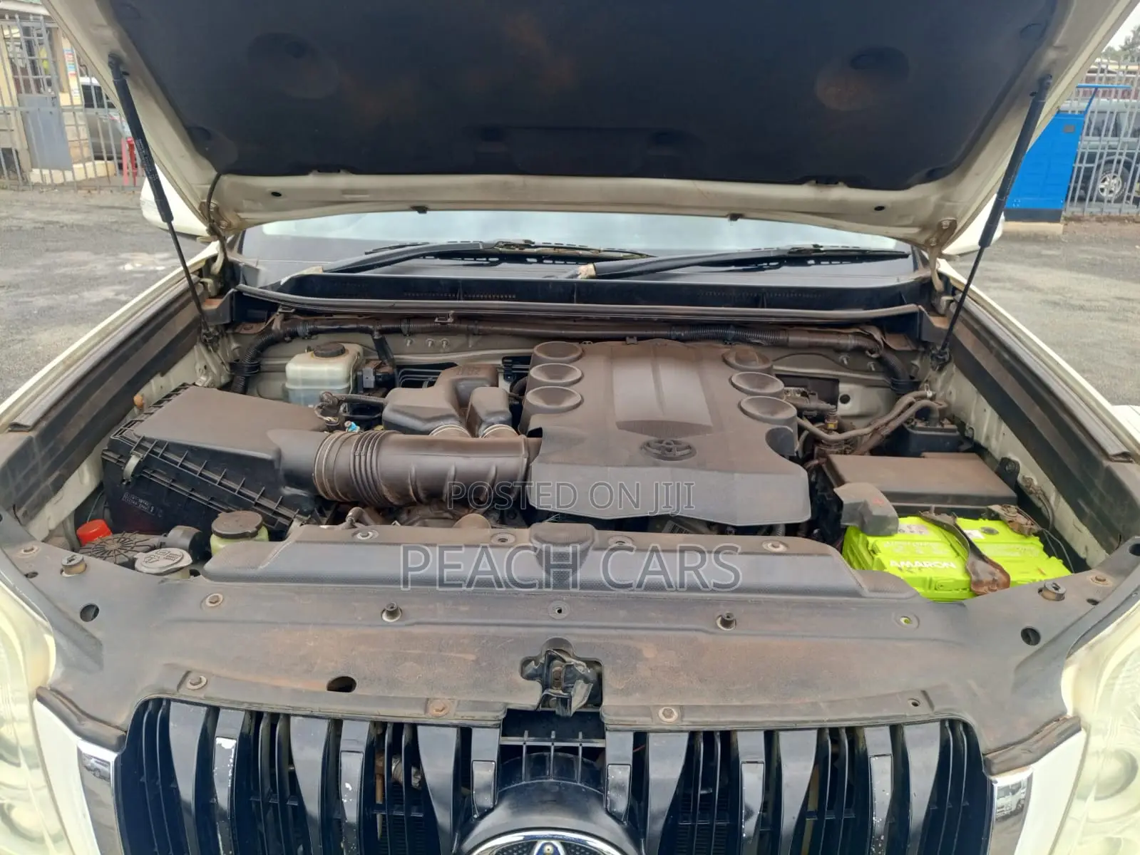 Toyota Land Cruiser Prado 2009 White