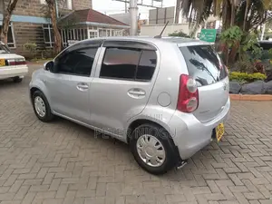 Toyota Passo 2014 Silver