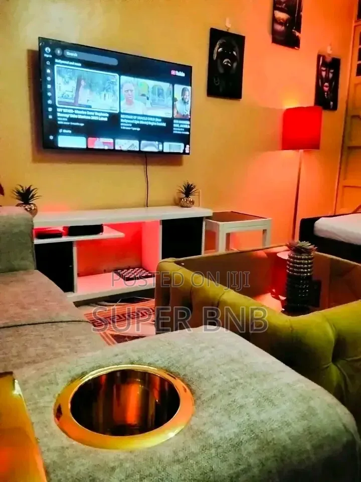 Studio Airbnb Donholm Phase8 Opposite Greenspan Mall