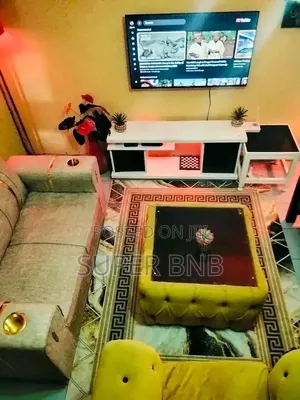 Studio Airbnb Donholm Phase8 Opposite Greenspan Mall