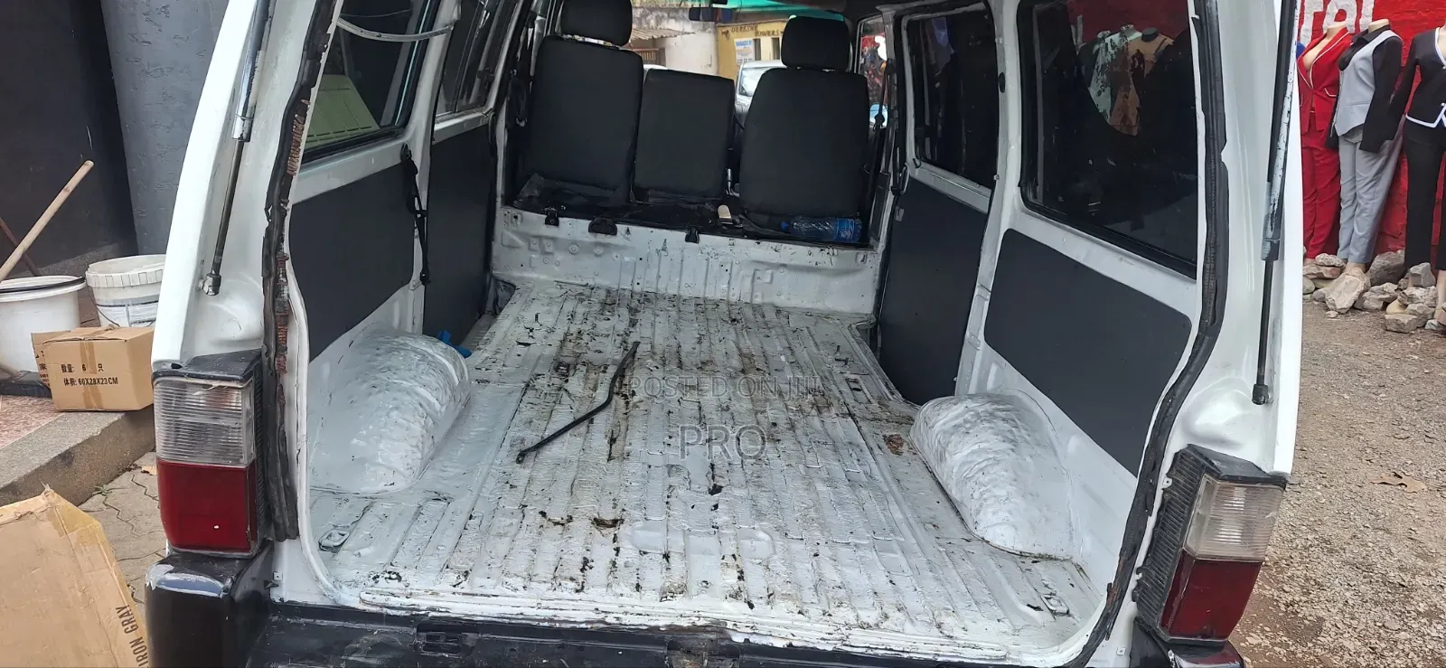 Mazda B 2009 White