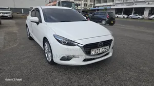 Mazda Axela 2017 White