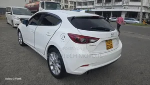 Mazda Axela 2017 White