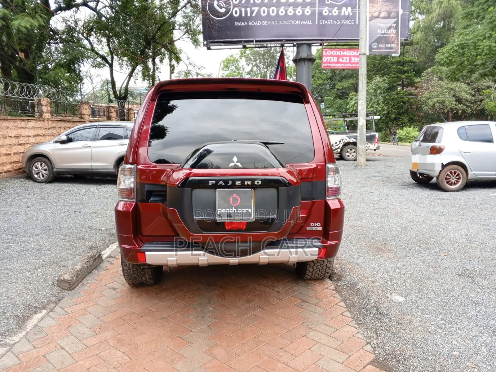 Mitsubishi Pajero 2015 Red