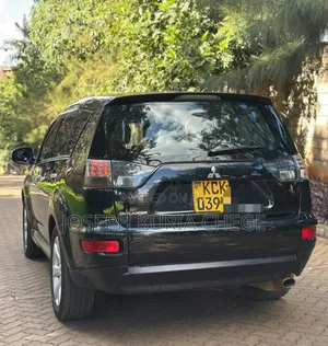 Mitsubishi Outlander 2010 Black