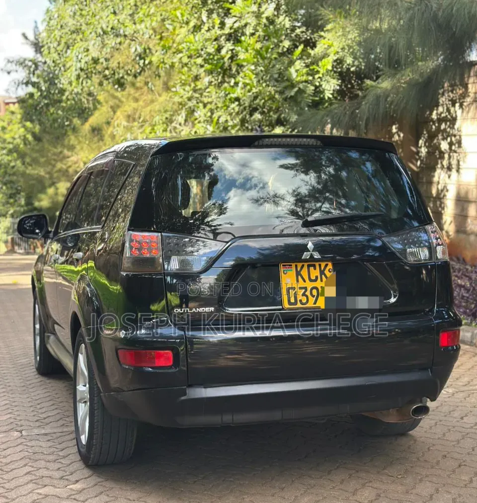 Mitsubishi Outlander 2010 Black