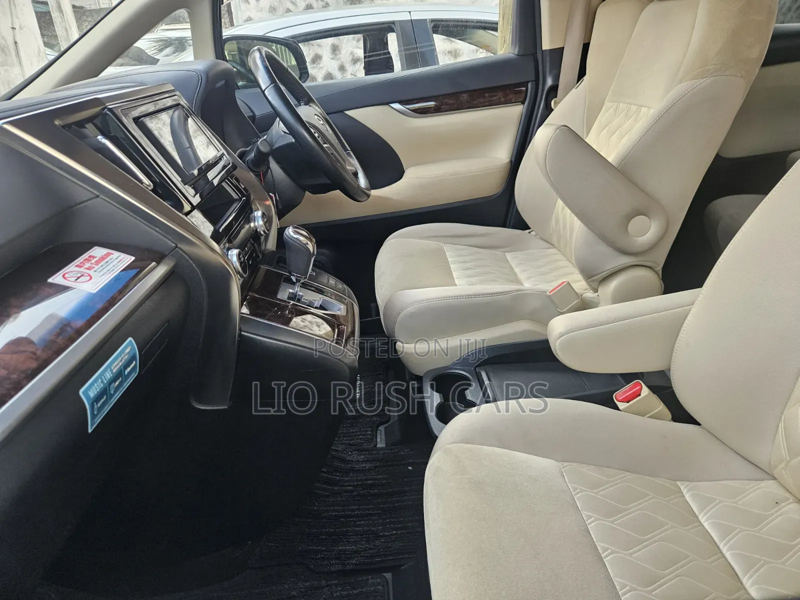 Toyota Alphard 2019 Black