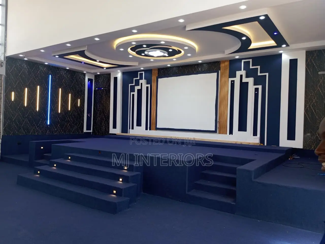 Executive Blue Delta Wall to Wall Carpet for Offices