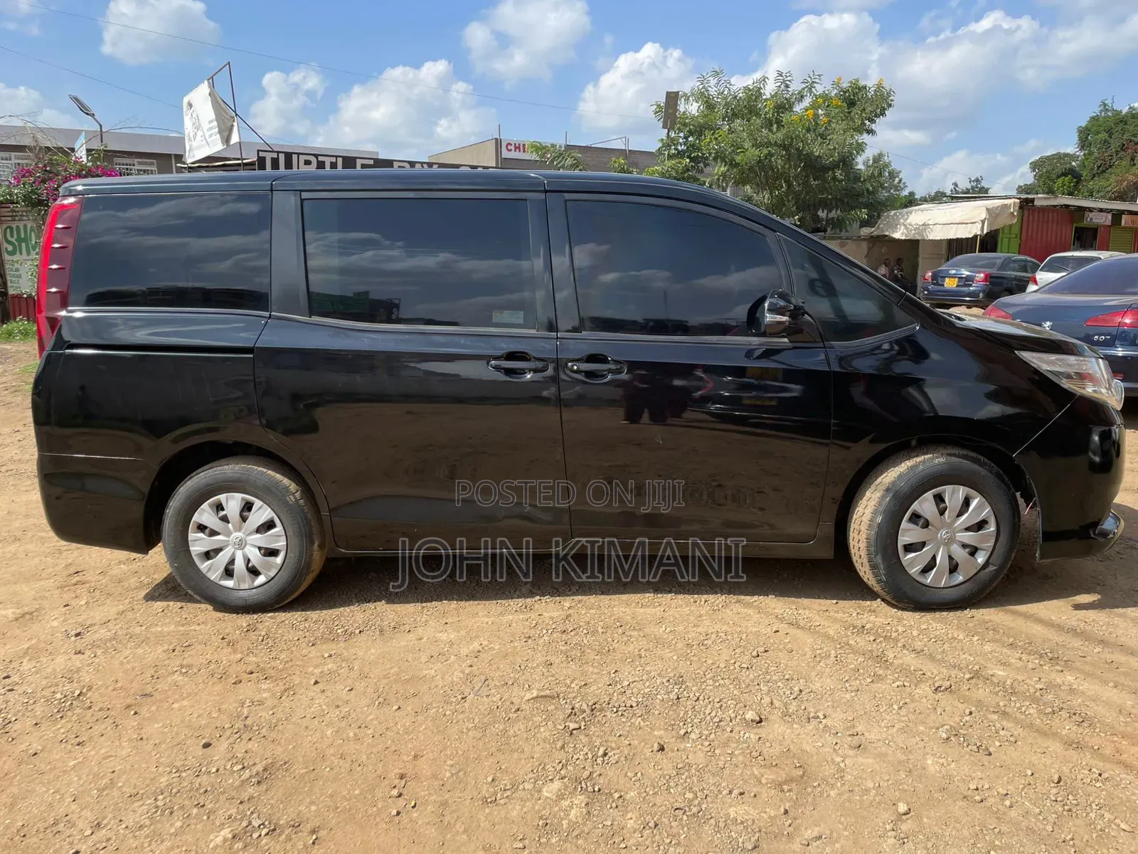 Toyota Noah 2014 Black