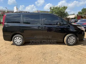 Toyota Noah 2014 Black