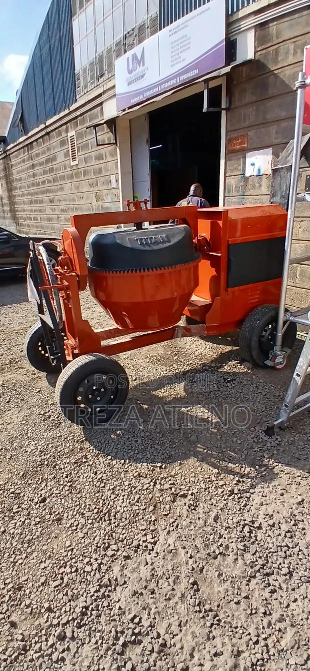 Affordable Concrete Mixer Machine - thumbnail 2