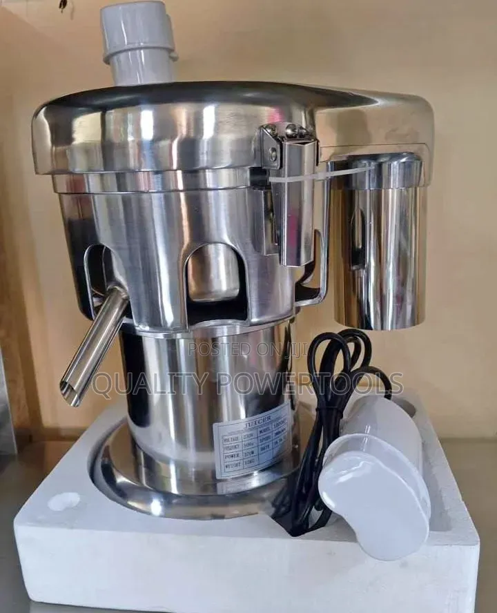 Commercial Juice Extractor