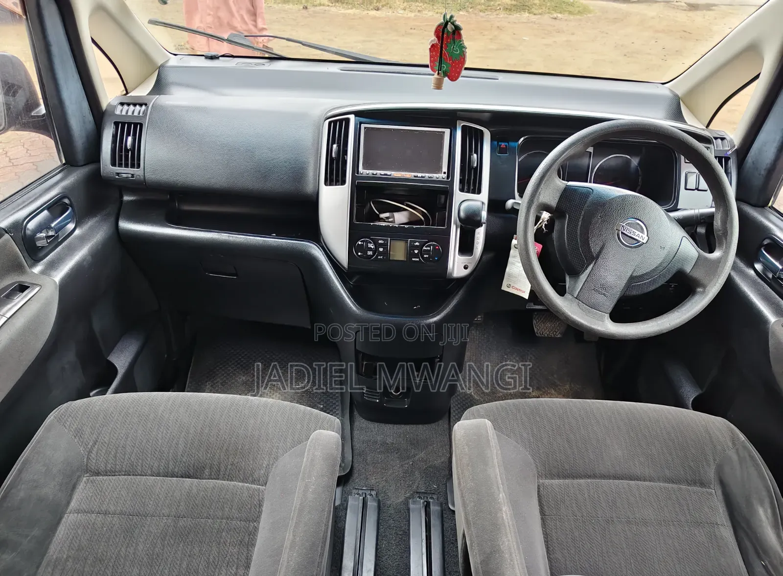 Nissan Serena 2008 Silver