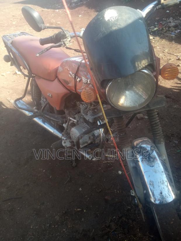 Bajaj Boxer 100 2020 Red - main view