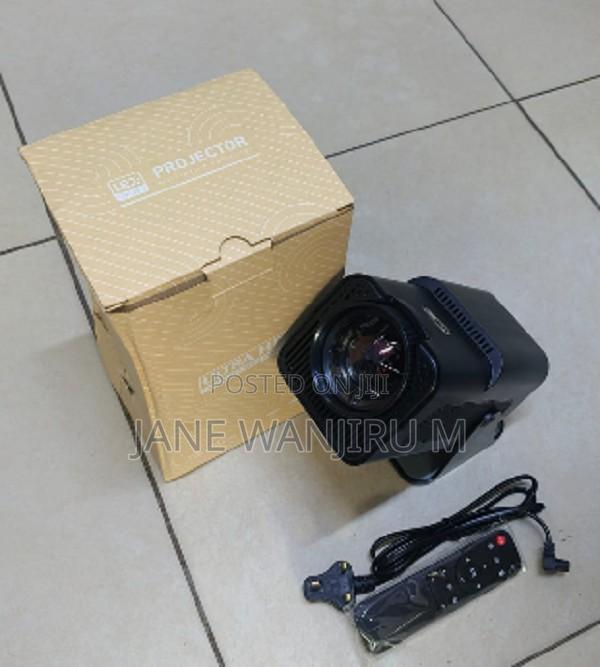 Hy320 Smart Mini Projector 1080p Video Projector for Home Office