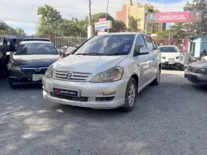 Toyota Ipsum 2004 Silver