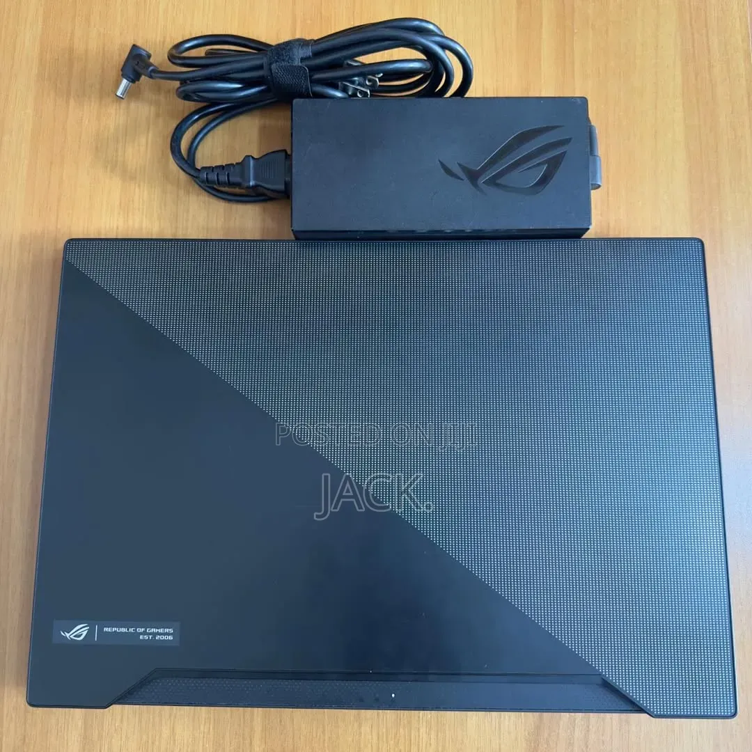 Laptop Asus ROG Zephyrus M15 GU502LU 16GB Intel Core i7 SSD 512GB