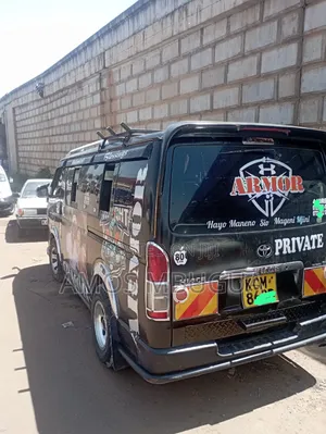 Toyota HiAce 2012 Black