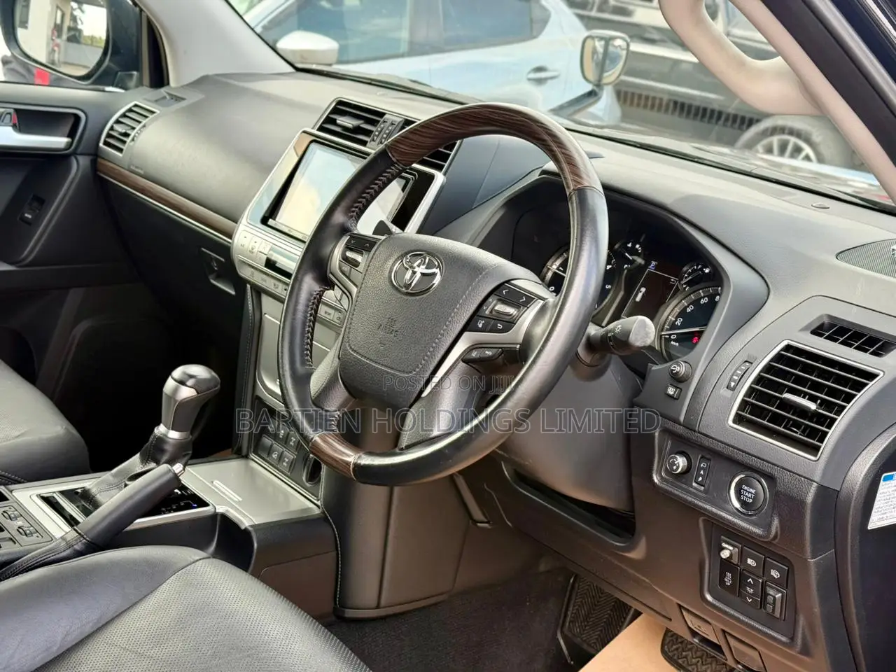 Toyota Land Cruiser Prado 2019
