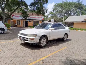 Toyota Corolla 1994 White