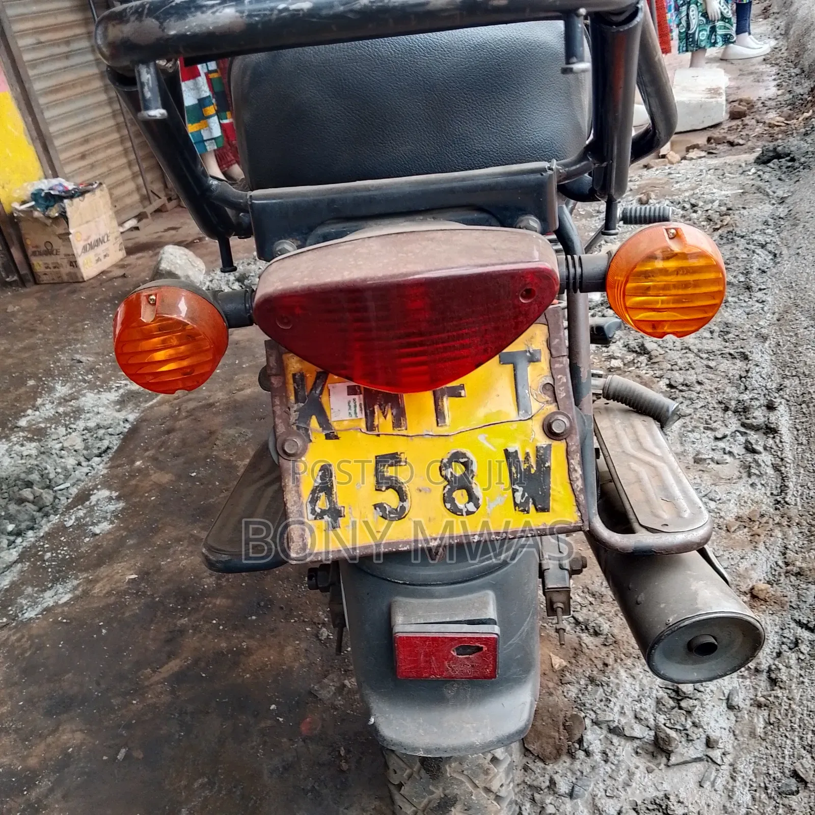 Bajaj Boxer 150 UG 2022 Red