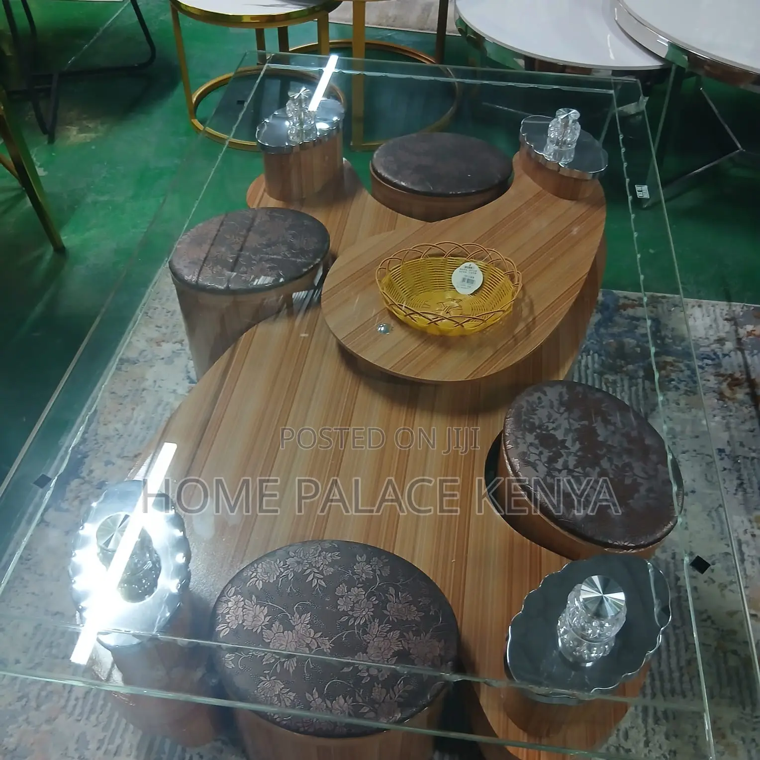 Coffee Table: Large Home Table With Complimentary Stools