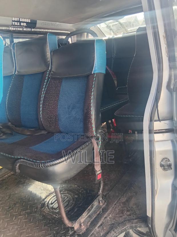 Toyota HiAce 2015 Silver - thumbnail 4