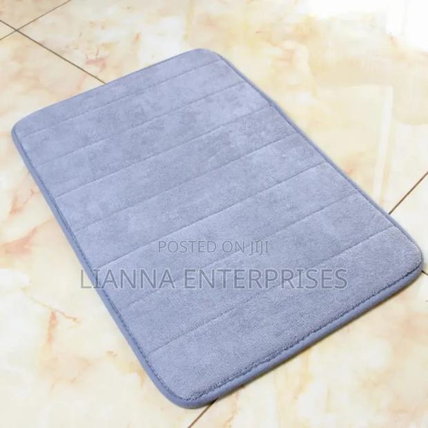 Super Absorbent Memory Foam Bath Mat