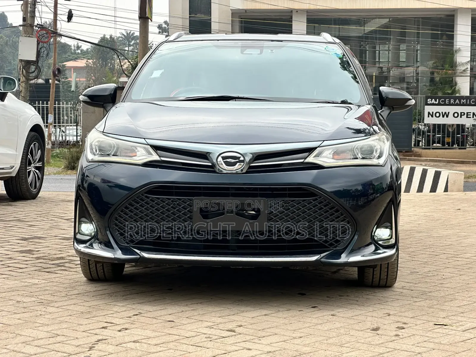 Toyota Corolla Fielder 2018 Black